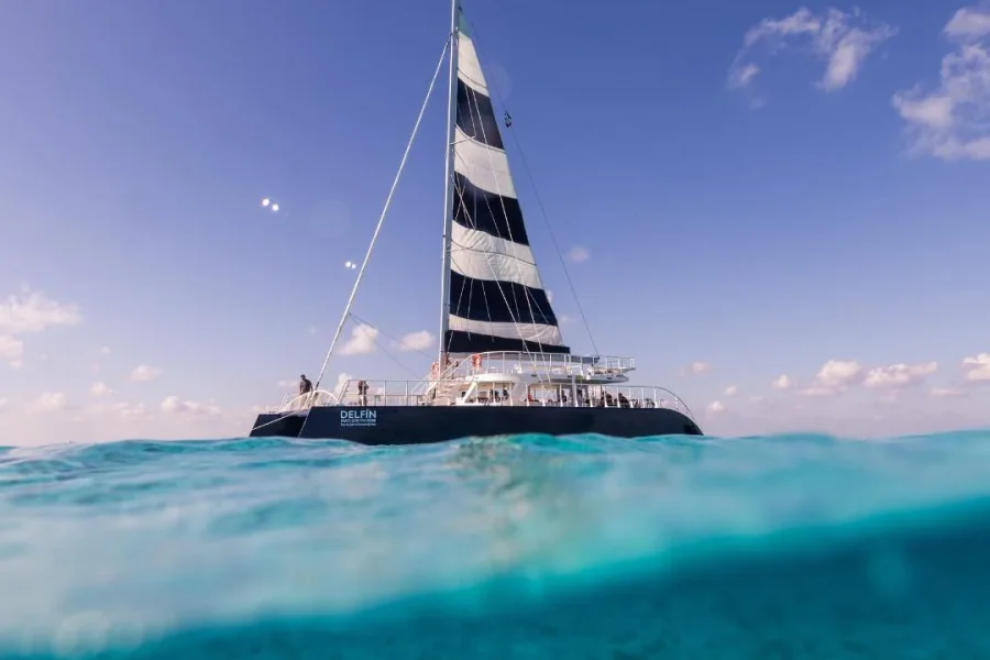 Catamaran Tour Light